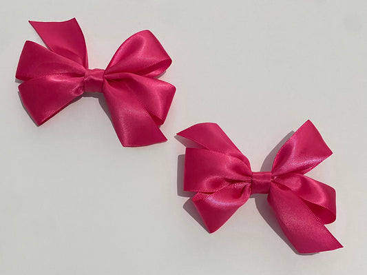 Hot pink pinwheel clip